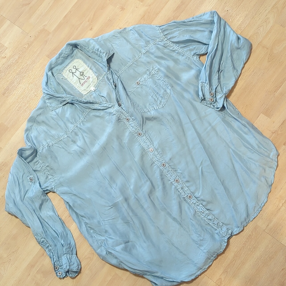 Pale blue oversized shirt in 100% silk - Picture 7 of 7